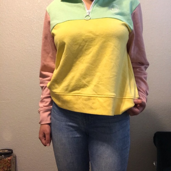 Color Block Sweater - Picture 2 of 2